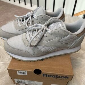 Reebok Classics Sneakers
